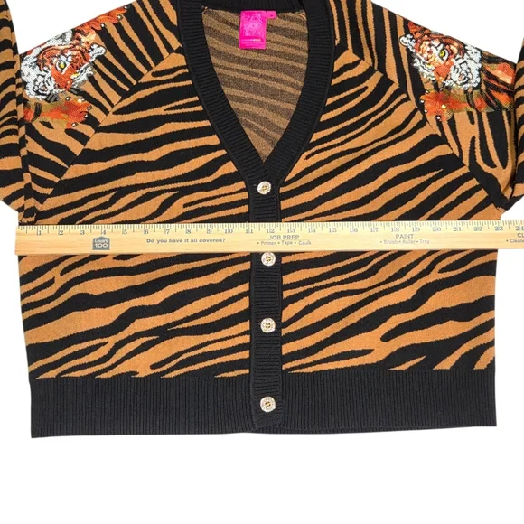 Queen of Sparkles Tiger Stripe Cardigan Sequin Tigers Black Camel Medium - Picture 6 of 14
